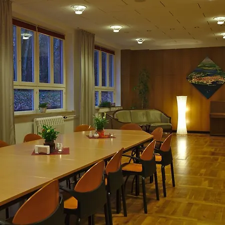 ベッド・アンド・ブレックファスト Seminarhaus Europaeische Akademie 3*